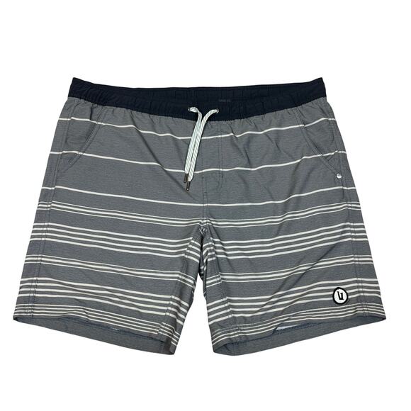 Vuori 7" Shorts Mens Size 38 Gray Striped Lined Kore Hybrid Athletic - Picture 1 of 9